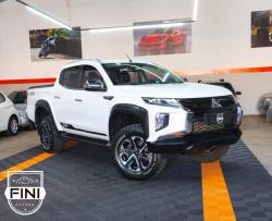 MITSUBISHI L 200 Triton 2.4 16V SPORT HPE-S 4X4 CABINE DUPLA TURBO DIESEL AUTOMTICO