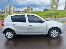 RENAULT Sandero 1.0 16V 4P FLEX AUTHENTIQUE