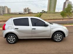 RENAULT Sandero 1.0 16V 4P FLEX AUTHENTIQUE
