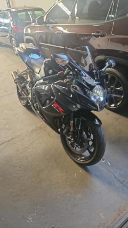 SUZUKI GSX-R 750 Srad 
