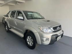 TOYOTA Hilux Caminhonete 3.0 4P SR 4X4 TURBO DIESEL CABINE DUPLA AUTOMTICO