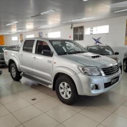 TOYOTA Hilux Caminhonete 3.0 4P SR 4X4 TURBO DIESEL CABINE DUPLA AUTOMTICO