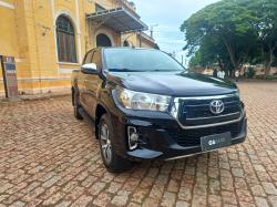 TOYOTA Hilux Caminhonete 3.0 4P SR 4X4 DIESEL CABINE DUPLA