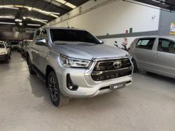 TOYOTA Hilux Caminhonete 2.8 16V SRX 4X4 TURBO DIESEL CABINE DUPLA AUTOMTICO