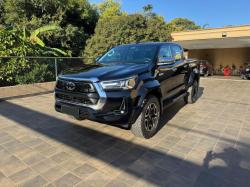 TOYOTA Hilux Caminhonete 2.8 16V SRX PLUS 4X4 TURBO DIESEL CABINE DUPLA AUTOMTICO