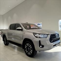 TOYOTA Hilux Caminhonete 2.8 16V SRV 4X4 DIESEL CABINE DUPLA AUTOMTICO