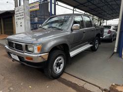TOYOTA Hilux Caminhonete 2.8 16V  LOW M4FD 4X4 TURBO DIESEL CABINE DUPLA