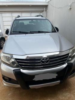 TOYOTA Hilux SW4 2.7 16V 4P SR FLEX AUTOMTICO