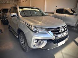 TOYOTA Hilux SW4 2.8 16V 4P SRX 4X4 7 LUGARES TURBO DIESEL AUTOMTICO