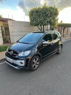 VOLKSWAGEN Cross UP 1.0 12V 4P TSI FLEX