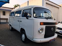 VOLKSWAGEN Kombi 1.4 FLEX STD 9 LUGARES