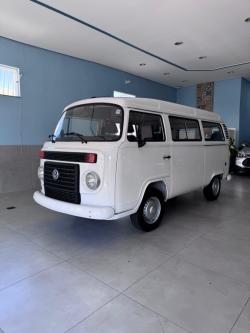 VOLKSWAGEN Kombi 1.4 FLEX STD 9 LUGARES
