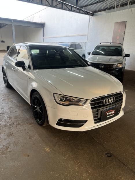 AUDI A3 1.8 16V 4P TFSI SPORTBACK  AUTOMÁTICO, Foto 1 AUDI A3 1.8 16V 4P TFSI SPORTBACK  AUTOMÁTICO, Foto 1