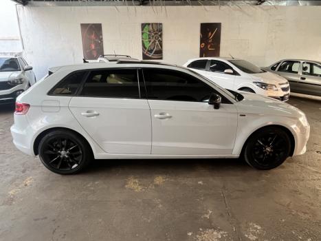 AUDI A3 1.8 16V 4P TFSI SPORTBACK  AUTOMÁTICO, Foto 3 AUDI A3 1.8 16V 4P TFSI SPORTBACK  AUTOMÁTICO, Foto 3