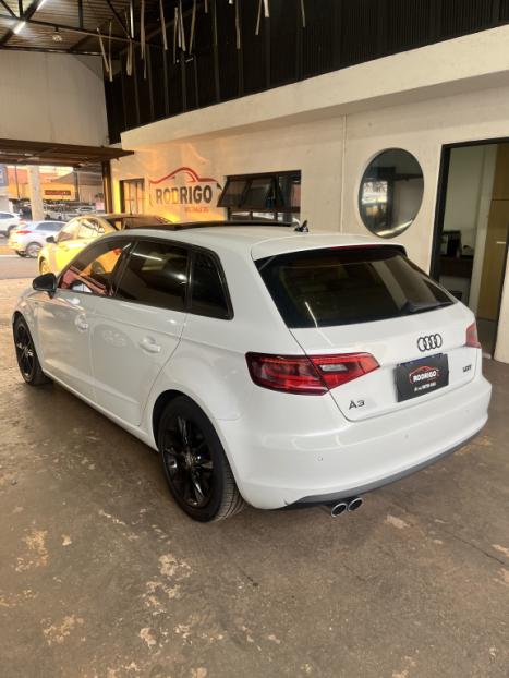 AUDI A3 1.8 16V 4P TFSI SPORTBACK  AUTOMÁTICO, Foto 4 AUDI A3 1.8 16V 4P TFSI SPORTBACK  AUTOMÁTICO, Foto 4