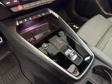 AUDI A3 2.0 16V 4P 40 TFSI MHEV HÍBRIDO S-LINE TIPTRONIC AUTOMÁTICO, Foto 14