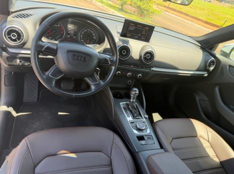 AUDI A3 Sedan 1.4 16V 4P TFSI ATTRACTION AUTOM�TICO, Foto 11