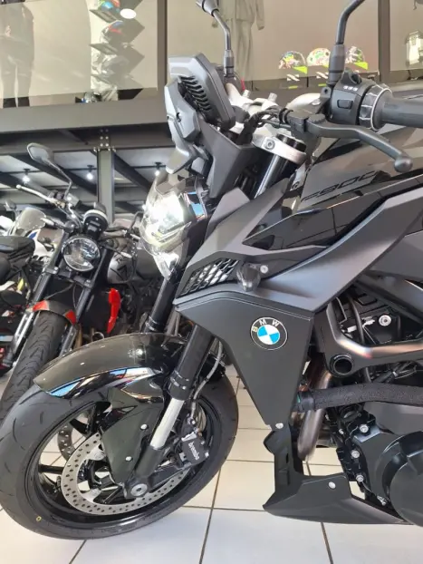 BMW F 900 R SPORT PLUS, Foto 14