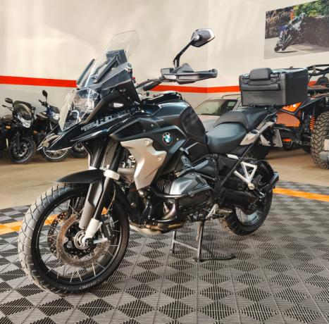 BMW R 1250 GS TRIPLE BLACK, Foto 2