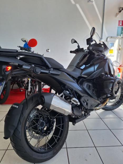 BMW R 1300 GS TRIPLE BLACK, Foto 6