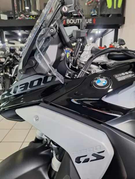 BMW R 1300 GS TRIPLE BLACK, Foto 18