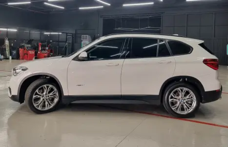 BMW X1 2.0 16V 4P SDRIVE 20I ACTIVEFLEX TURBO AUTOMTICO, Foto 4