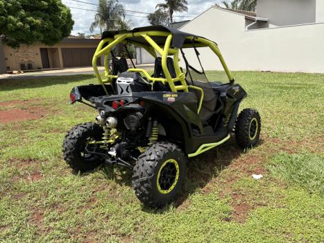 BRP CAN-AM Maverick X2 1000 R , Foto 5