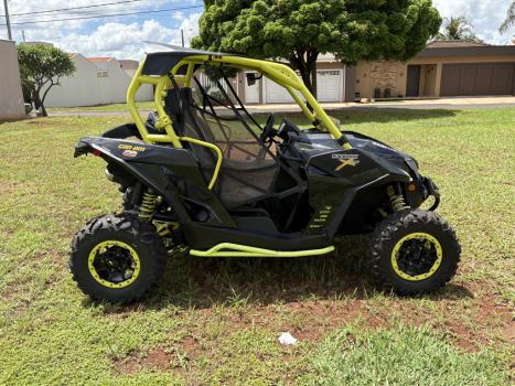 BRP CAN-AM Maverick X2 1000 R , Foto 6