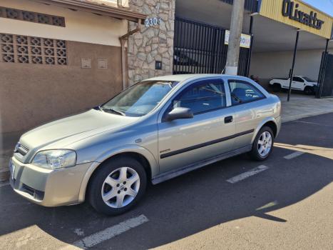 CHEVROLET Astra Hatch 2.0, Foto 2