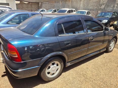 CHEVROLET Astra Sedan 1.8 4P CONFORT LCOOL, Foto 4
