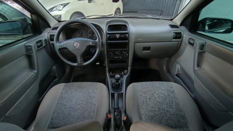 CHEVROLET Astra Sedan 1.8 4P, Foto 2