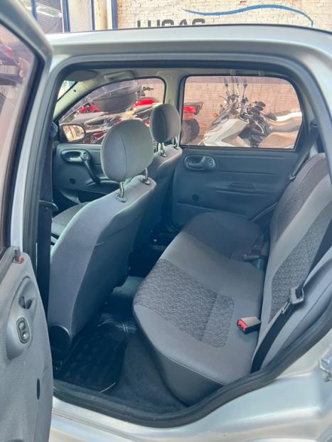 CHEVROLET Classic Sedan 1.0 4P, Foto 6