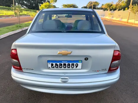 CHEVROLET Corsa Sedan 1.0 4P VHC CLASSIC LIFE FLEX, Foto 15