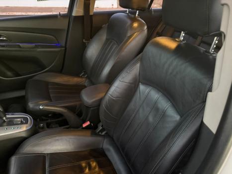 CHEVROLET Cruze Hatch 1.8 16V 4P LT SPORT6 FLEX AUTOM�TICO, Foto 7