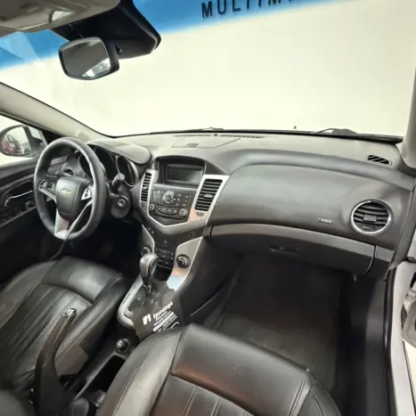CHEVROLET Cruze Hatch 1.8 16V 4P LT SPORT6 FLEX AUTOM�TICO, Foto 7