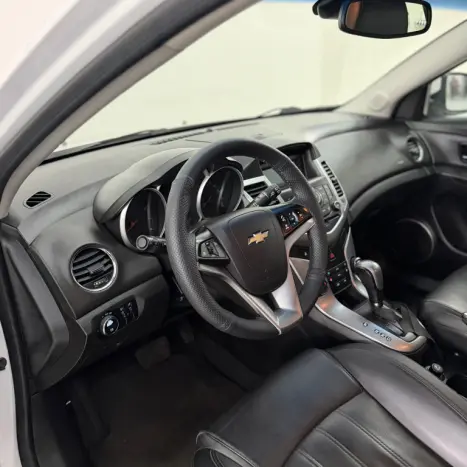 CHEVROLET Cruze Hatch 1.8 16V 4P LT SPORT6 FLEX AUTOM�TICO, Foto 8