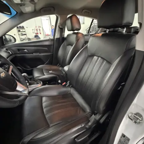 CHEVROLET Cruze Hatch 1.8 16V 4P LT SPORT6 FLEX AUTOM�TICO, Foto 9