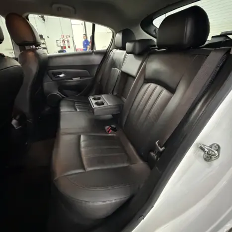 CHEVROLET Cruze Hatch 1.8 16V 4P LT SPORT6 FLEX AUTOM�TICO, Foto 10