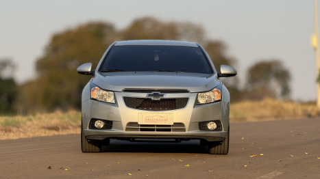 CHEVROLET Cruze Sedan 1.8 16V 4P LT ECOTEC FLEX AUTOMÁTICO, Foto 2 CHEVROLET Cruze Sedan 1.8 16V 4P LT ECOTEC FLEX AUTOMÁTICO, Foto 2