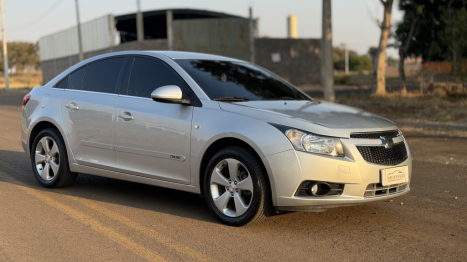 CHEVROLET Cruze Sedan 1.8 16V 4P LT ECOTEC FLEX AUTOMÁTICO, Foto 3 CHEVROLET Cruze Sedan 1.8 16V 4P LT ECOTEC FLEX AUTOMÁTICO, Foto 3