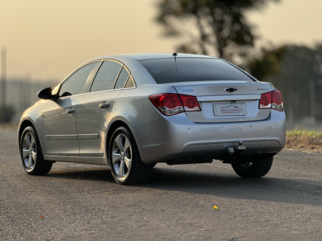 CHEVROLET Cruze Sedan 1.8 16V 4P LT ECOTEC FLEX AUTOMÁTICO, Foto 5 CHEVROLET Cruze Sedan 1.8 16V 4P LT ECOTEC FLEX AUTOMÁTICO, Foto 5