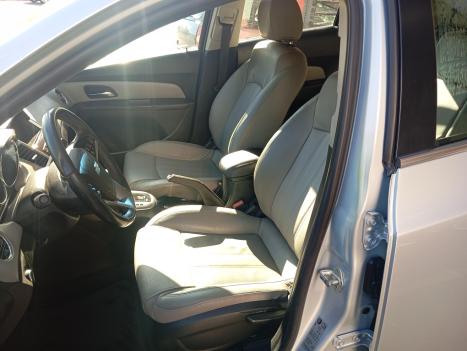 CHEVROLET Cruze Sedan 1.8 16V 4P LTZ ECOTEC FLEX AUTOMÁTICO, Foto 6 CHEVROLET Cruze Sedan 1.8 16V 4P LTZ ECOTEC FLEX AUTOMÁTICO, Foto 6