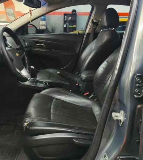 CHEVROLET Cruze Sedan 1.8 16V 4P LT ECOTEC FLEX AUTOM�TICO, Foto 9