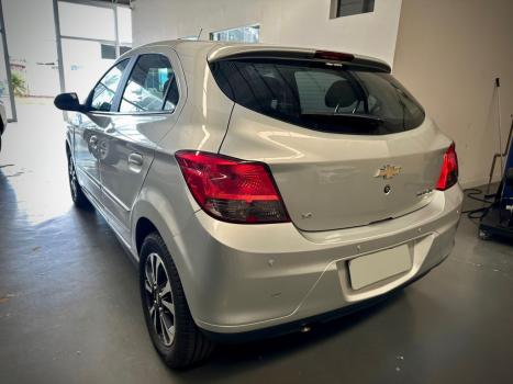 CHEVROLET Onix Hatch 1.4 4P FLEX LTZ, Foto 7