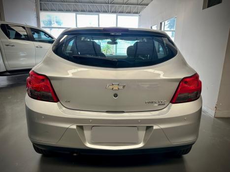 CHEVROLET Onix Hatch 1.4 4P FLEX LTZ, Foto 8