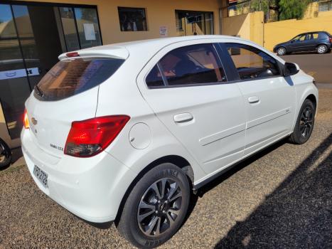 CHEVROLET Onix Hatch 1.4 4P FLEX LTZ, Foto 4 CHEVROLET Onix Hatch 1.4 4P FLEX LTZ, Foto 4