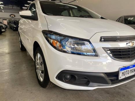 CHEVROLET Onix Hatch 1.4 4P FLEX LT, Foto 3