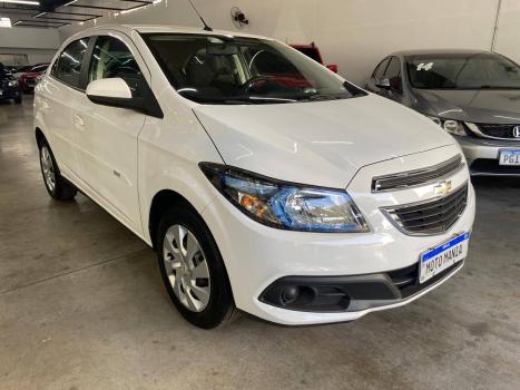 CHEVROLET Onix Hatch 1.4 4P FLEX LT, Foto 5