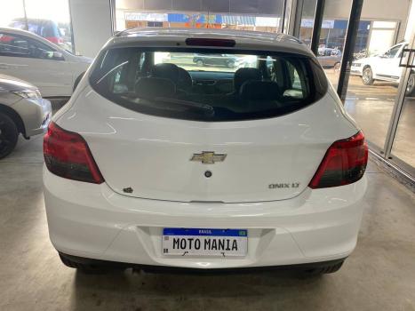 CHEVROLET Onix Hatch 1.4 4P FLEX LT, Foto 7