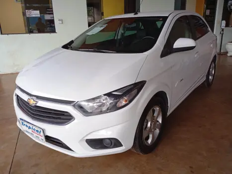 CHEVROLET Onix Hatch 1.4 4P FLEX LT, Foto 4 CHEVROLET Onix Hatch 1.4 4P FLEX LT, Foto 4